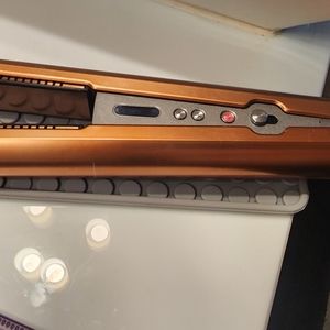 Dyson Corrale hair straightener